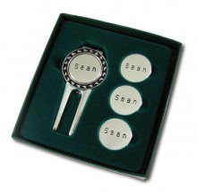 Sterling silver finish divot repair tool set.  Comes in green gift box with clear top.  Perfect for gift-giving!  Includes 4 engraved ballmarkers